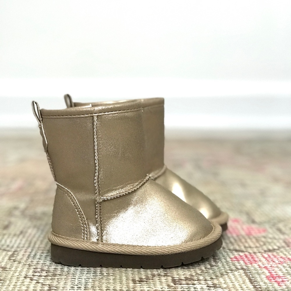 Gap Toddler Metallic Sherpa Lined Boots, Size 5